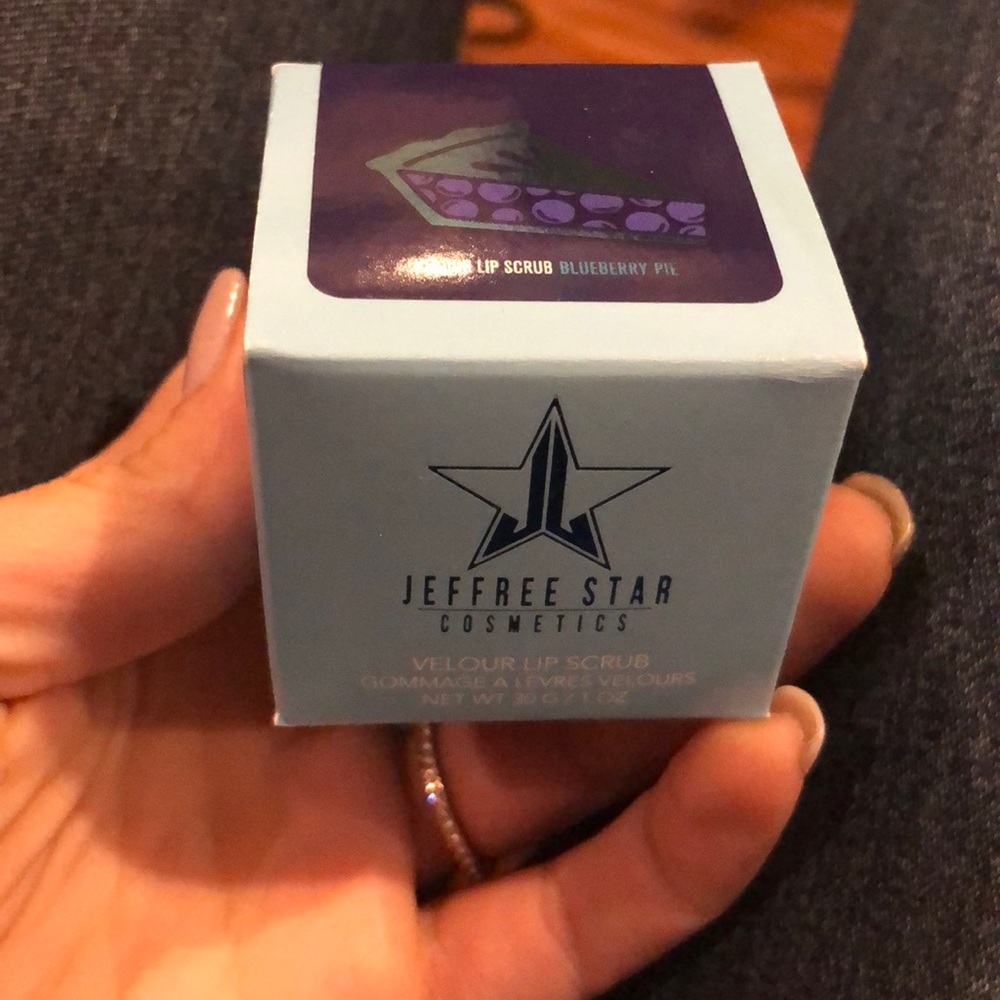 Jeffree star blueberry pie lipscrub UNICARTON ONLY